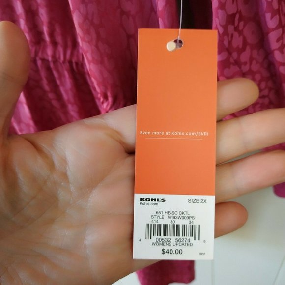 Evri NWT Leopard Pink on Pink Blouse sz 2x V-neck - Picture 3 of 6